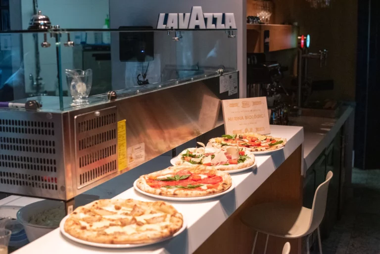 ¿Dónde comer pizza napolitana en Barcelona?